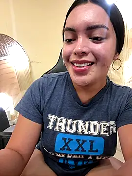 HotstuffCherrySummer online show from 11-12-25, 08:18