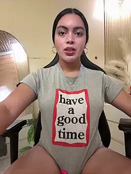 HotstuffCherrySummer online show from 12-21-25, 10:17