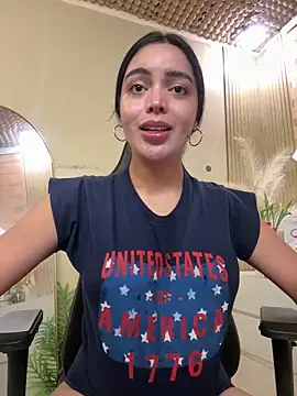 HotstuffCherrySummer online show from 04-17-26, 11:02