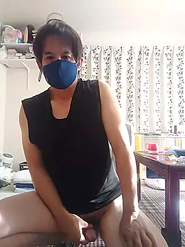 Snapshot of tarou08700870 chatting on 11-28-25, 04:12 tarou08700870 online show from 11-28-25, 04:12