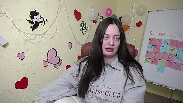 Snapshot of MilanaPrice chatting on 02-19-25, 06:43 MilanaPrice online show from 02-19-25, 06:43
