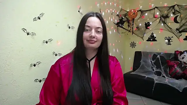 Snapshot of MilanaPrice chatting on 10-21-25, 05:23 MilanaPrice online show from 10-21-25, 05:23