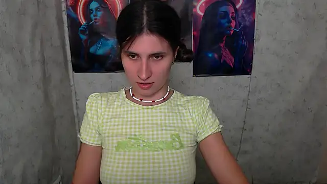 Snapshot of MaryEm976 chatting on 07-19-26, 09:39 MaryEm976 online show from 07-19-26, 09:39