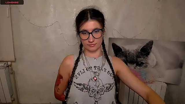 Snapshot of MaryEm976 chatting on 08-08-26, 07:15 MaryEm976 online show from 08-08-26, 07:15