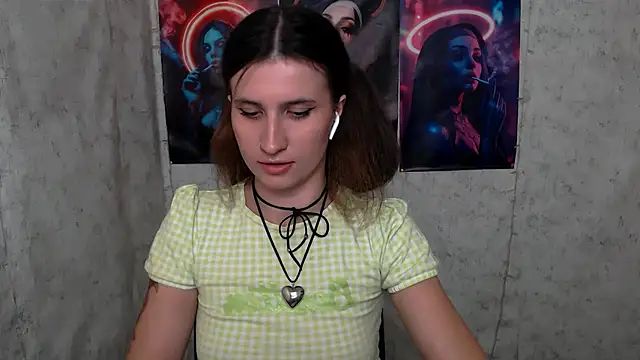 Snapshot of MaryEm976 chatting on 07-31-26, 10:47 MaryEm976 online show from 07-31-26, 10:47