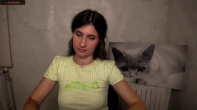 Snapshot of MaryEm976 chatting on 08-01-26, 09:51 MaryEm976 online show from 08-01-26, 09:51