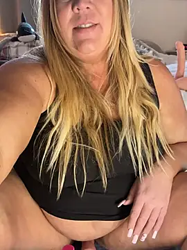 JESS LOVES online show from 02-25-26, 09:03