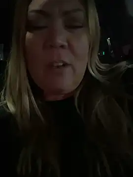 Snapshot of JESS_LOVES chatting on 01-31-25, 01:54 JESS LOVES online show from 01-31-25, 01:54