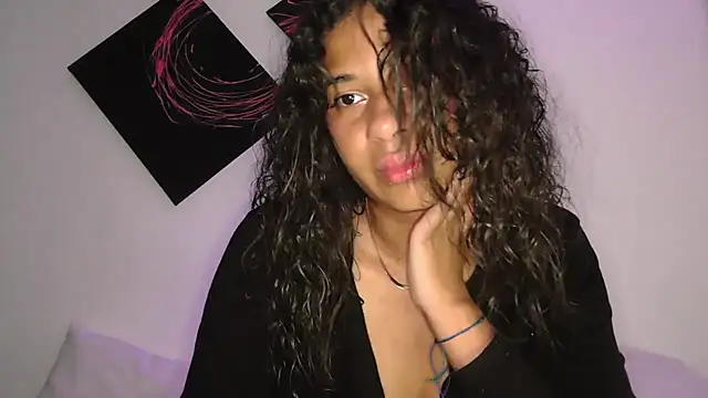 dark enchantress  online show from 10-27-25, 11:49