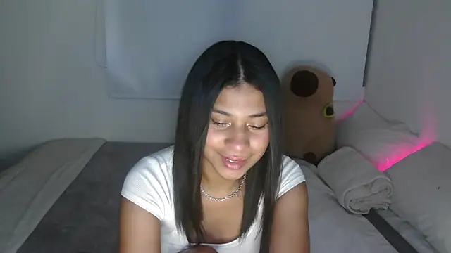 Snapshot of dark_enchantress_ chatting on 02-25-25, 01:09 dark enchantress online show from 02-25-25, 01:09