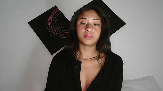 dark enchantress  online show from 10-31-25, 02:30