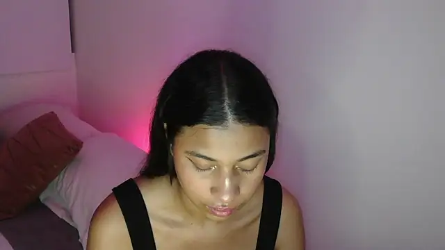 Snapshot of dark_enchantress_ chatting on 03-13-25, 02:27 dark enchantress online show from 03-13-25, 02:27