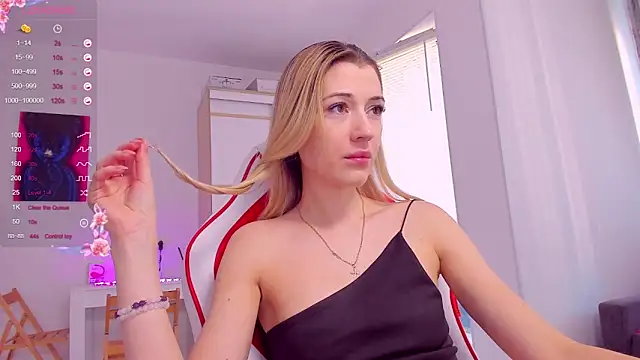 HotCarolineXO online show from 10-09-25, 10:27