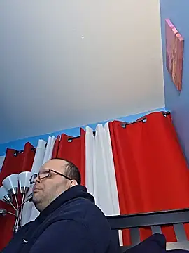 Snapshot of lefty15242 chatting on 05-24-26, 03:28 lefty15242 online show from 05-24-26, 03:28
