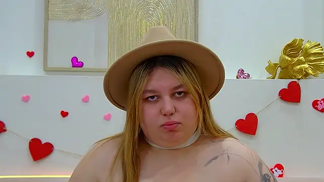 LillianKim online show from 02-12-26, 06:51