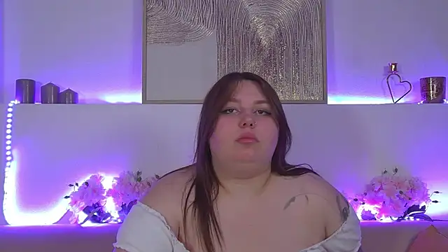 LillianKim online show from 02-18-25, 04:04
