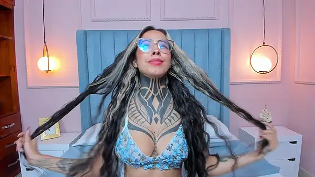 NicoleBlum online show from 03-03-25, 11:03