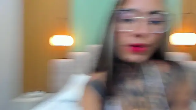 NicoleBlum online show from 02-13-25, 01:48