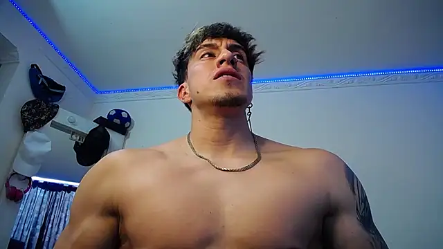 strongboy  online show from 10-08-25, 06:52