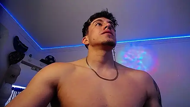 strongboy  online show from 11-05-25, 06:55