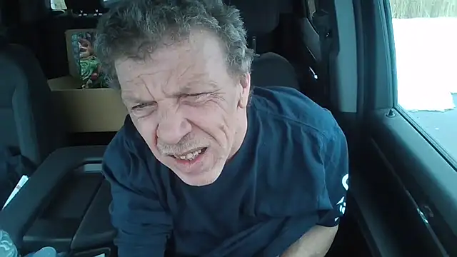 Snapshot of mrbigandthick1860 chatting on 02-14-26, 05:46 mrbigandthick1860 online show from 02-14-26, 05:46