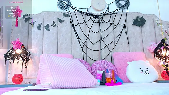 KendalStallyon online show from 10-31-25, 01:30