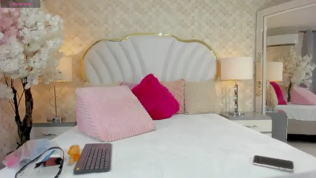 Snapshot of KendalStallyon chatting on 02-21-26, 09:17 KendalStallyon online show from 02-21-26, 09:17