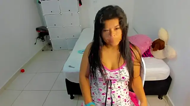 sweetnia online show from 06-07-26, 03:39