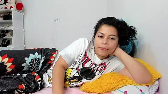 Snapshot of sweetnia chatting on 09-22-25, 12:55 sweetnia online show from 09-22-25, 12:55
