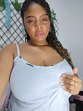 collegechica online show from 02-14-26, 05:07