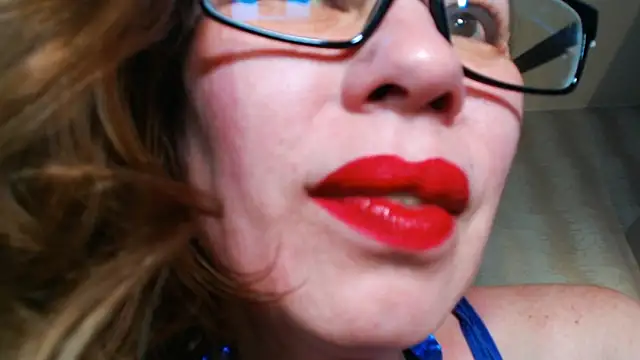 Snapshot of GreatRedHead1 chatting on 02-09-26, 04:16 GreatRedHead1 online show from 02-09-26, 04:16