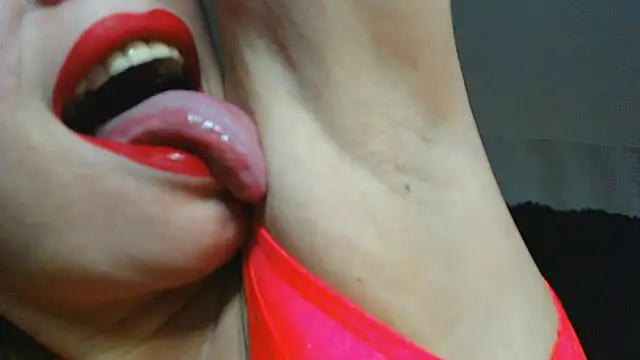 Snapshot of GreatRedHead1 chatting on 12-29-24, 04:59 GreatRedHead1 online show from 12-29-24, 04:59