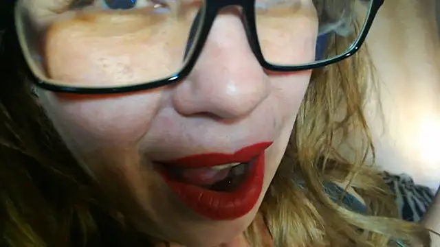 Snapshot of GreatRedHead1 chatting on 02-06-26, 02:35 GreatRedHead1 online show from 02-06-26, 02:35