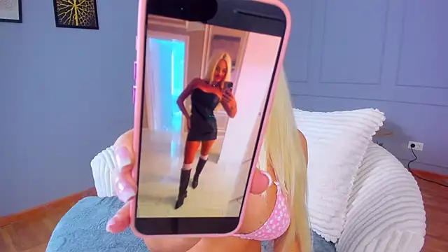 Awww Ella online show from 11-17-25, 05:11