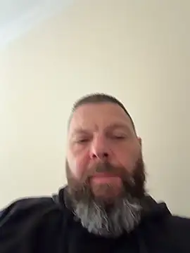 PersonalTrainerJ online show from 04-28-26, 09:35