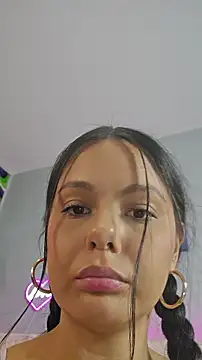 Snapshot of xxxvibesxo chatting on 07-19-26, 11:07 xxxvibesxo online show from 07-19-26, 11:07