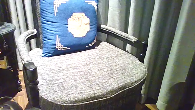 Snapshot of pierre5004 chatting on 02-06-26, 02:35 pierre5004 online show from 02-06-26, 02:35