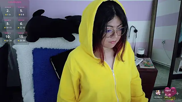 Catwhite  online show from 10-04-25, 03:57