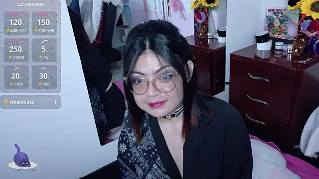 Catwhite  online show from 02-14-26, 02:28