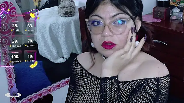 Catwhite  online show from 02-26-26, 05:13