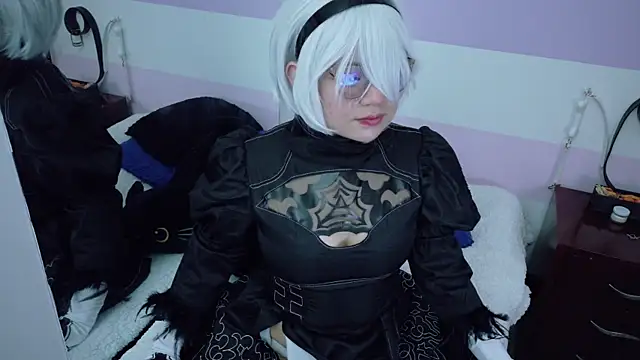 Catwhite  online show from 11-07-25, 05:39