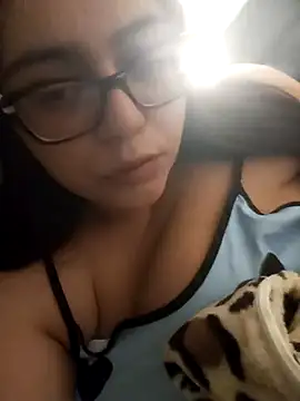 Snapshot of AriaRussell chatting on 10-31-25, 01:57 AriaRussell online show from 10-31-25, 01:57