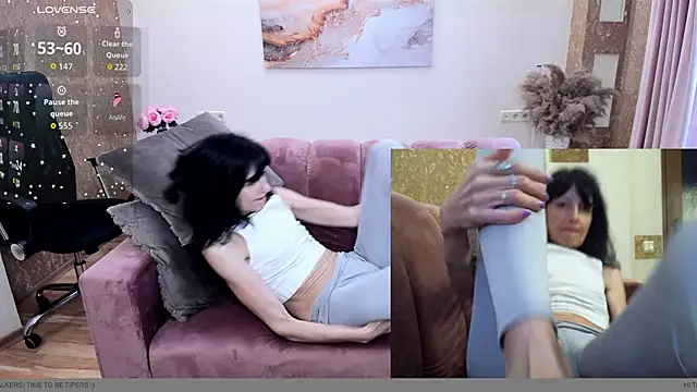 Snapshot of Dana_Haliti chatting on 05-25-26, 12:04 Dana Haliti online show from 05-25-26, 12:04