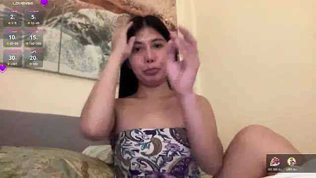 Anna Leah online show from 10-19-25, 02:31