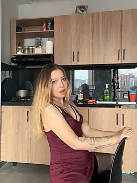 Snapshot of Darling_XXX chatting on 03-01-25, 09:15 Darling XXX online show from 03-01-25, 09:15