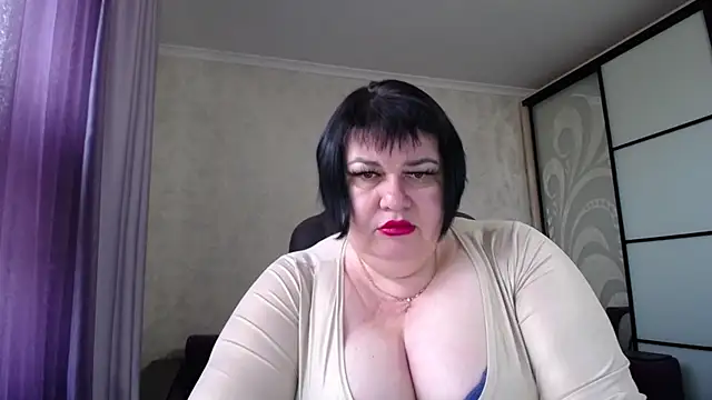 JuicyLady Di online show from 10-05-25, 04:58