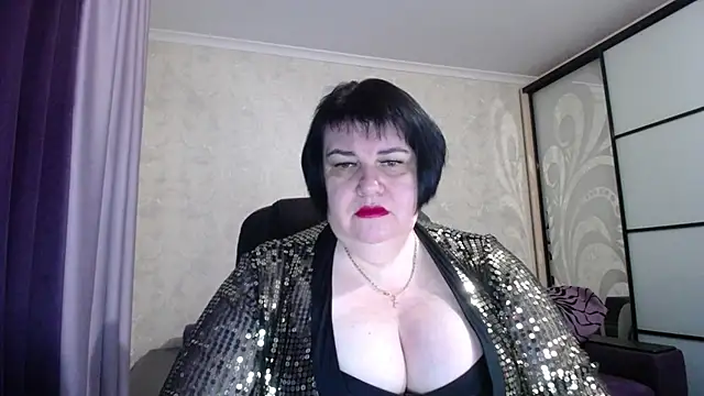 JuicyLady Di online show from 12-20-25, 05:21