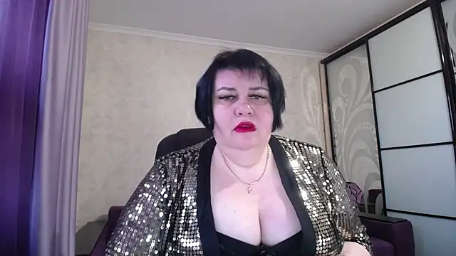 JuicyLady Di online show from 12-14-25, 05:57