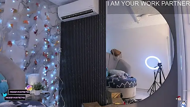 Katemoss70 online show from 12-21-25, 12:40