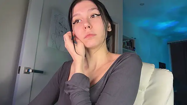 pinkdolly18 online show from 10-27-25, 10:11